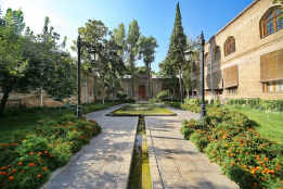 Pictures of Negarestan garden